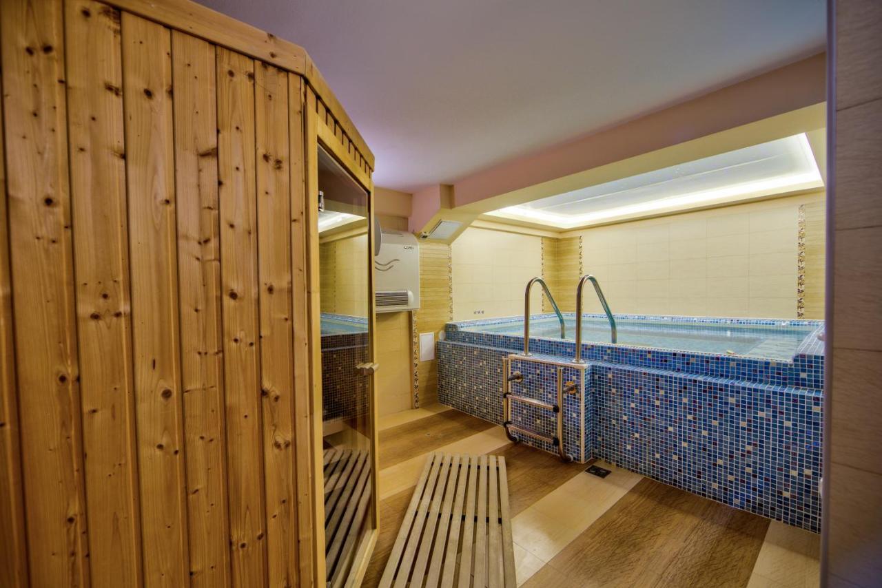 Hotel Ambient Brasov Luaran gambar