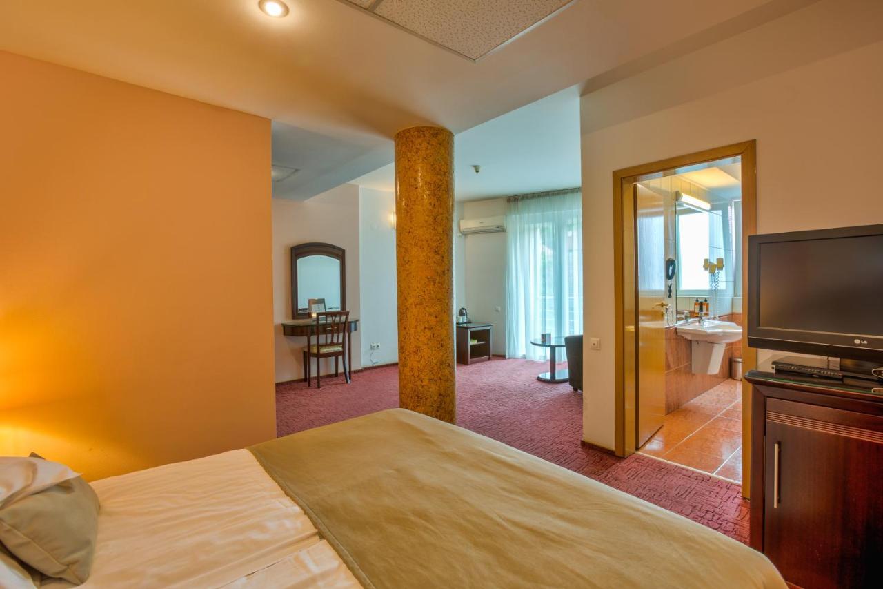 Hotel Ambient Brasov Luaran gambar