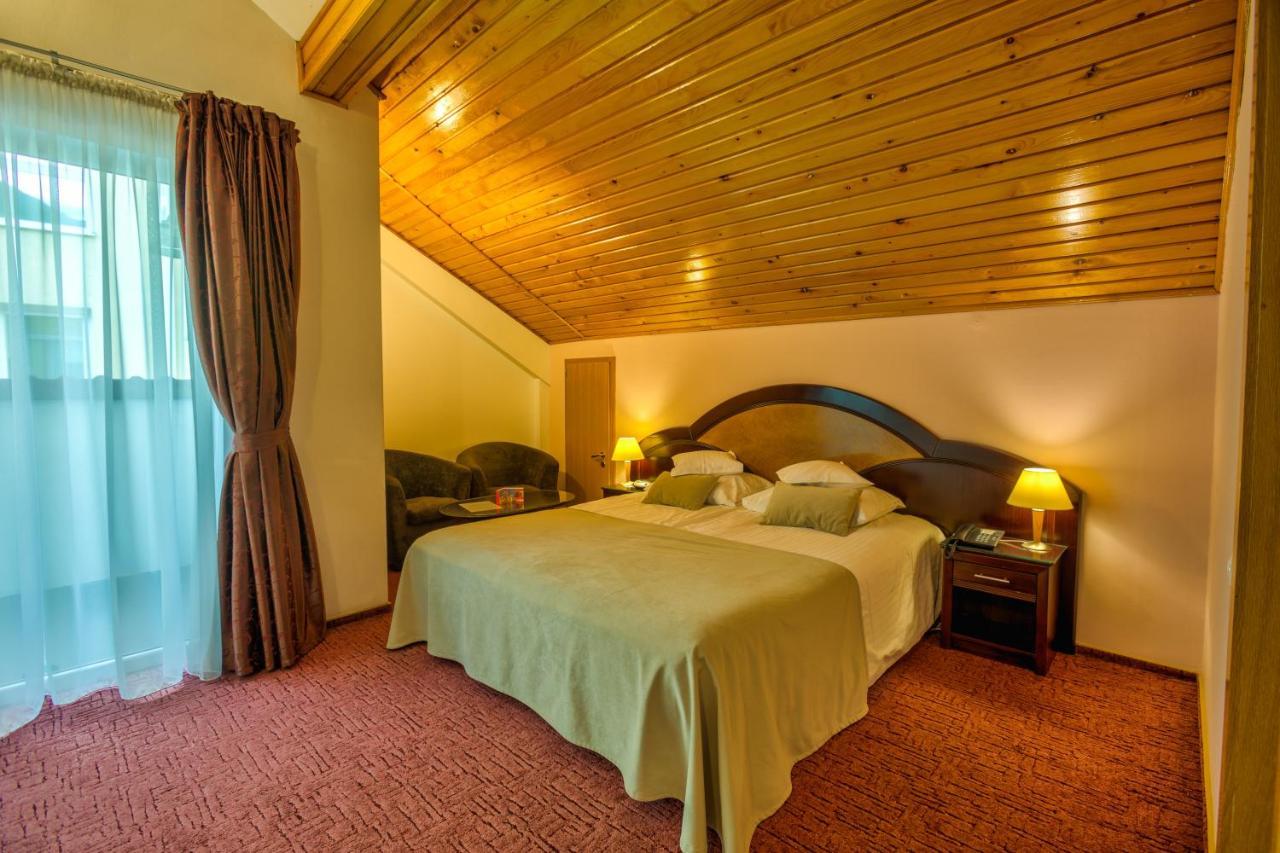 Hotel Ambient Brasov Luaran gambar