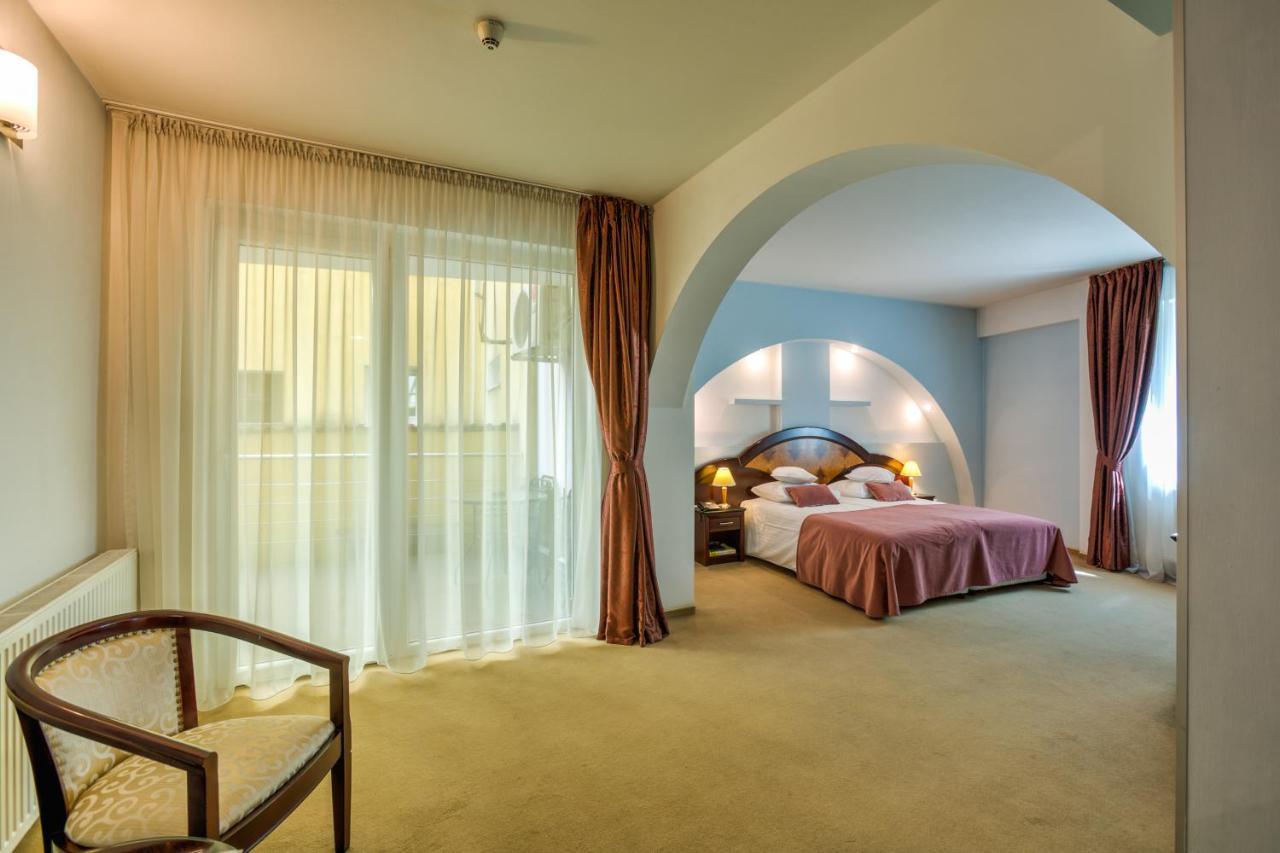 Hotel Ambient Brasov Luaran gambar
