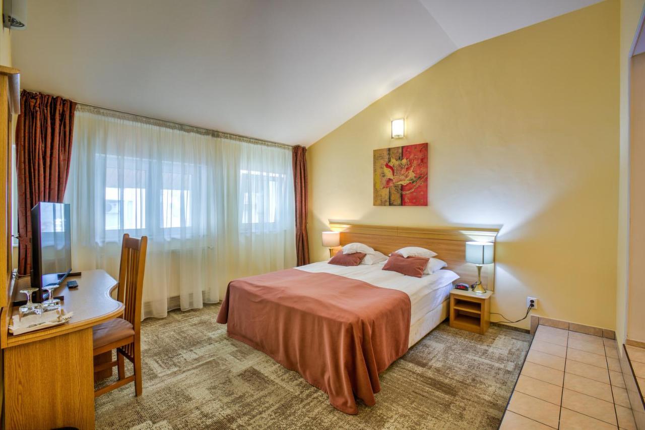 Hotel Ambient Brasov Luaran gambar