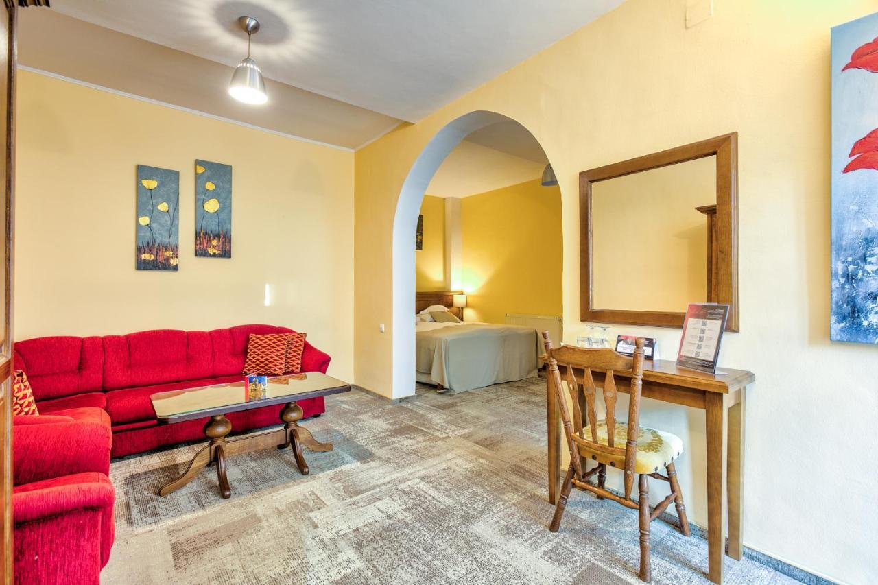 Hotel Ambient Brasov Luaran gambar