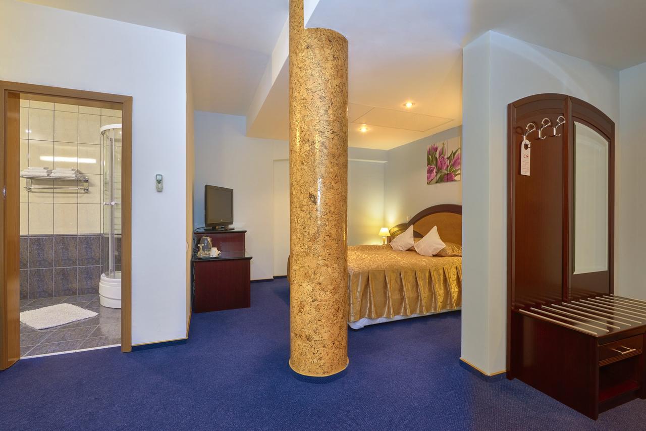 Hotel Ambient Brasov Luaran gambar